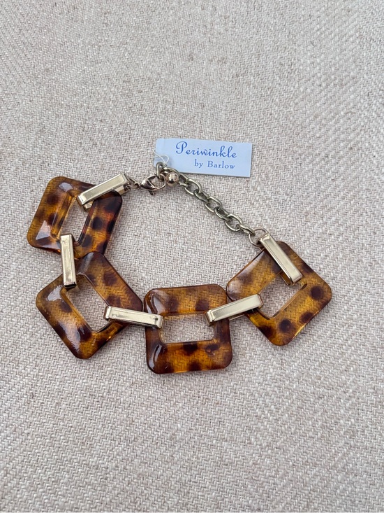 Periwinkle by Barlow Jewelry - NWT Periwinkle By Barlow Tortoiseshell Chain Bracelet